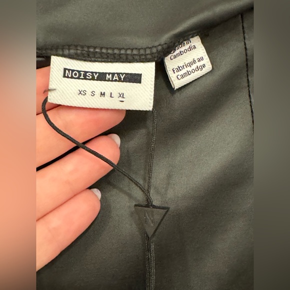 Noisy May pleather skinny pants black XL - Picture 7 of 8